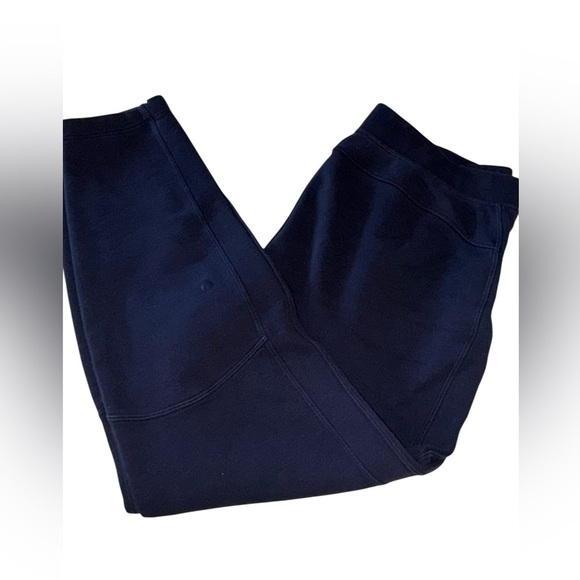 Lululemon Free To Roam Jogger *30"
Midnight Navy - Picture 7 of 12